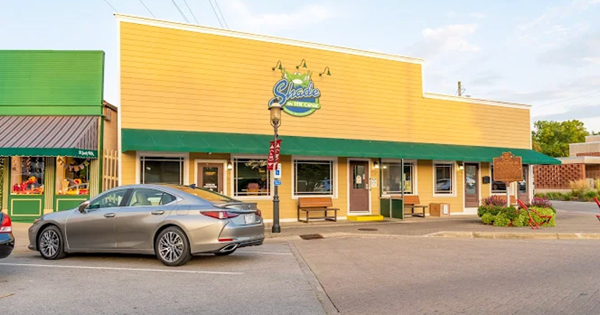 Shade Restaurant in Canal